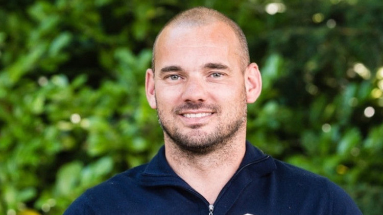 Wesley Sneijder Özel Eşyalarını Satışa Sunuyor!